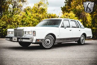Town Car 2