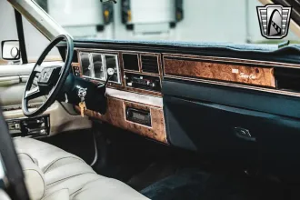 Town Car 25