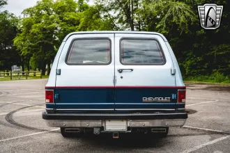 Suburban 5