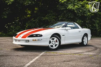 1997 Chevrolet Camaro photo 2