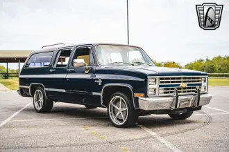 Suburban 8