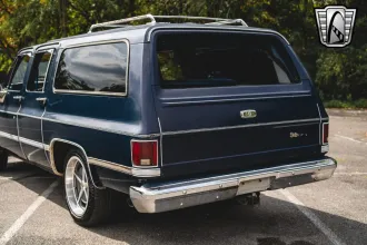 Suburban 14