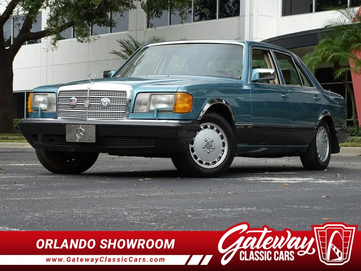 1991 Mercedes-Benz 300SE