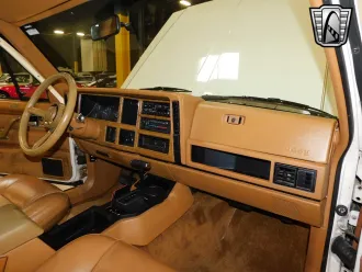 Wagoneer 24