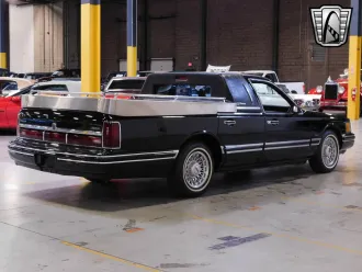 Town Car 27