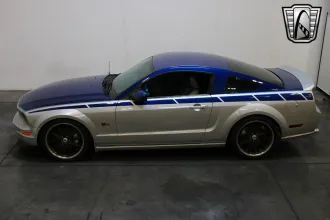 Mustang 4