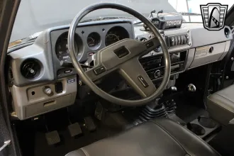 Land Cruiser 23