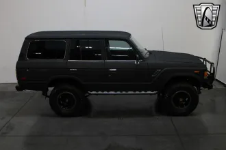 Land Cruiser 26