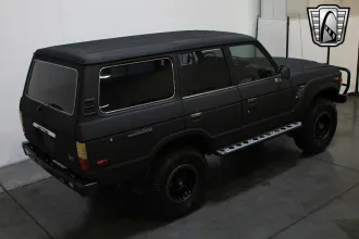 Land Cruiser 27