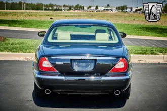 XJ 5