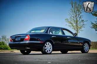 XJ 6