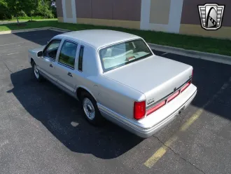 Town Car 4