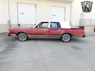 Town Car 5