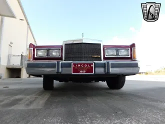 Town Car 15