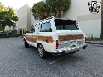 Grand Wagoneer 8