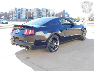 2012 Ford Mustang photo 5