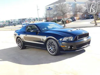2012 Ford Mustang photo 7
