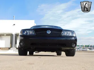 Grand Marquis 8