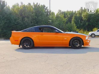 2008 Ford Mustang photo 4