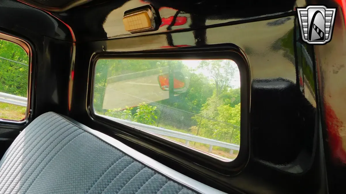 Carousel Image 23