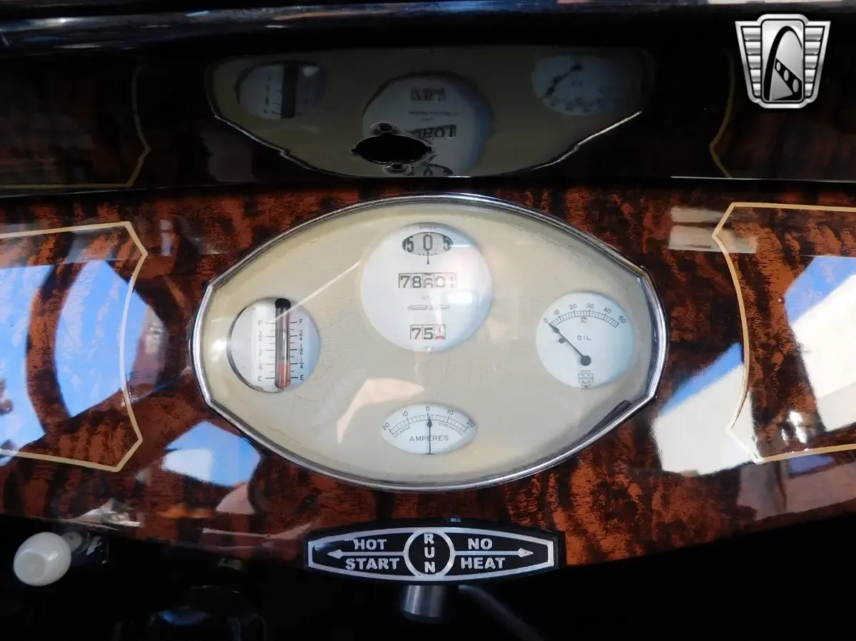 Carousel Image 13