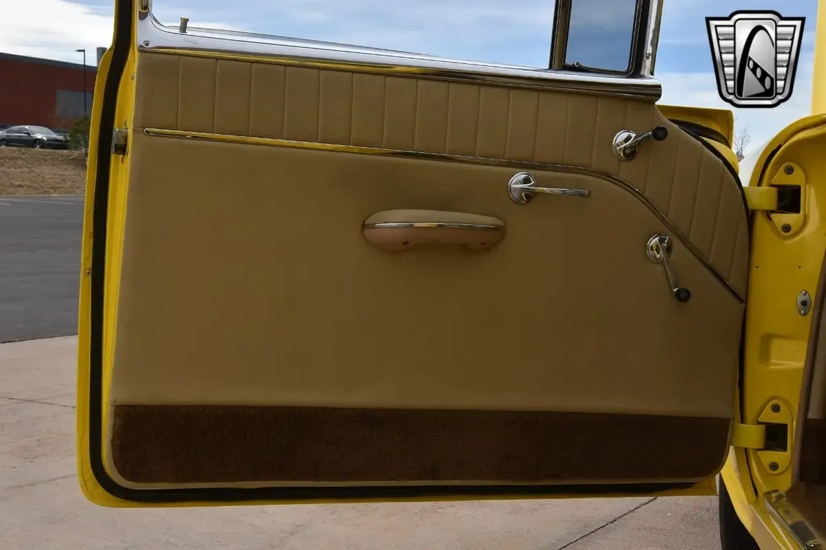 Carousel Image 19