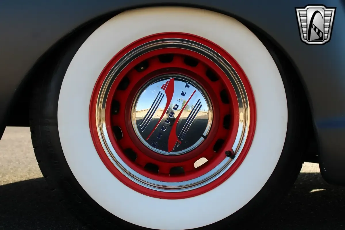 Carousel Image 11