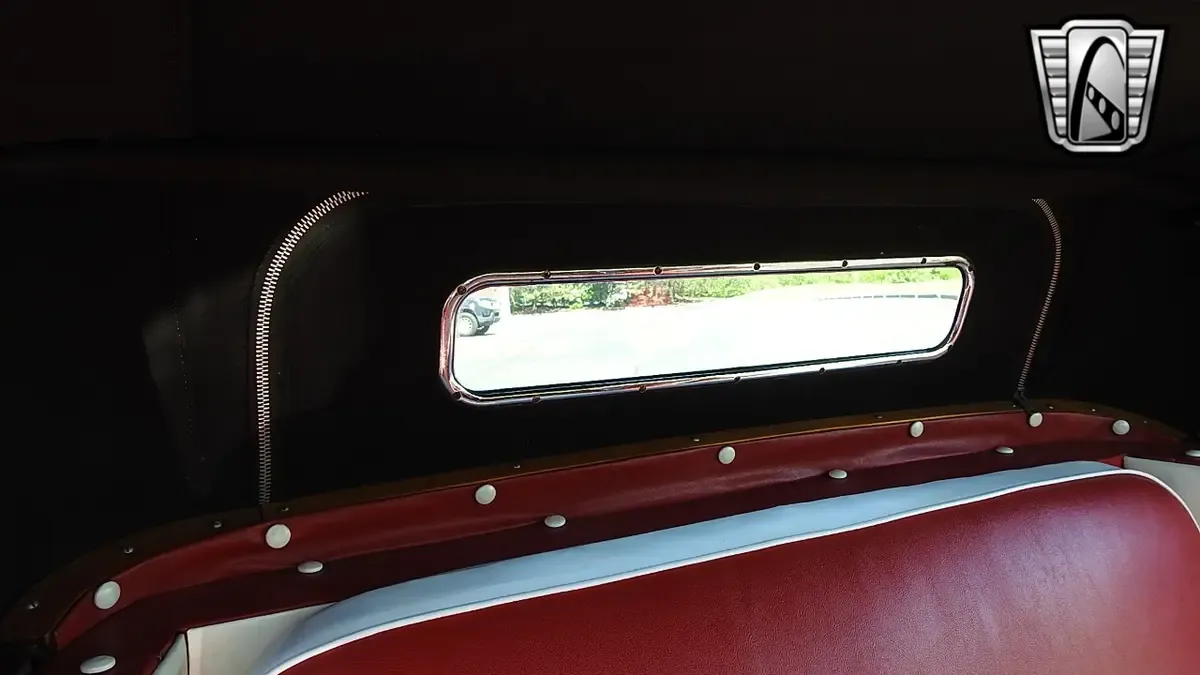 Carousel Image 25