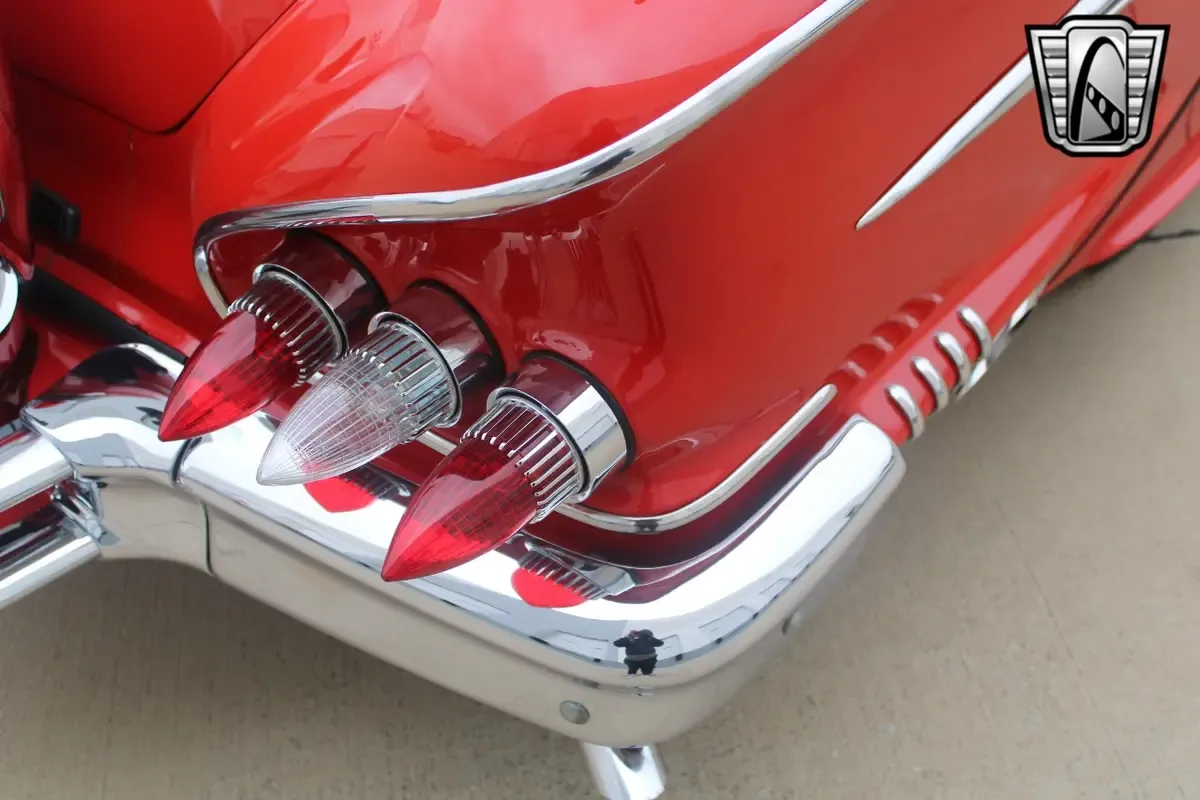Carousel Image 11