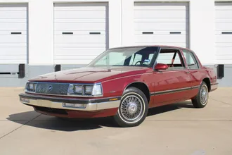 1985 Buick Electra photo 3
