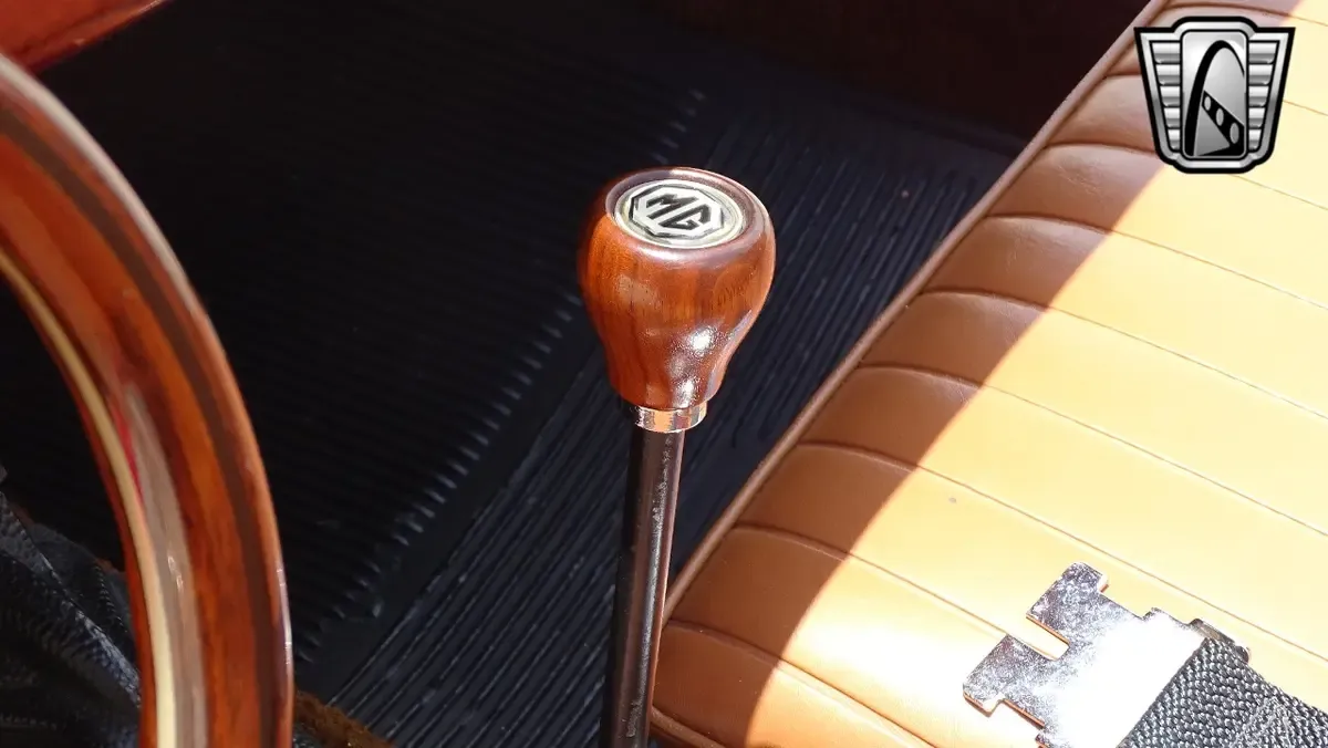 Carousel Image 21