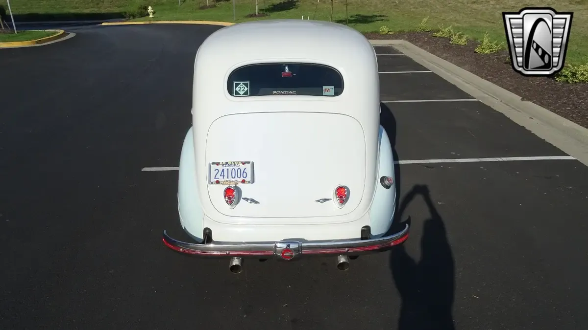 Carousel Image 9