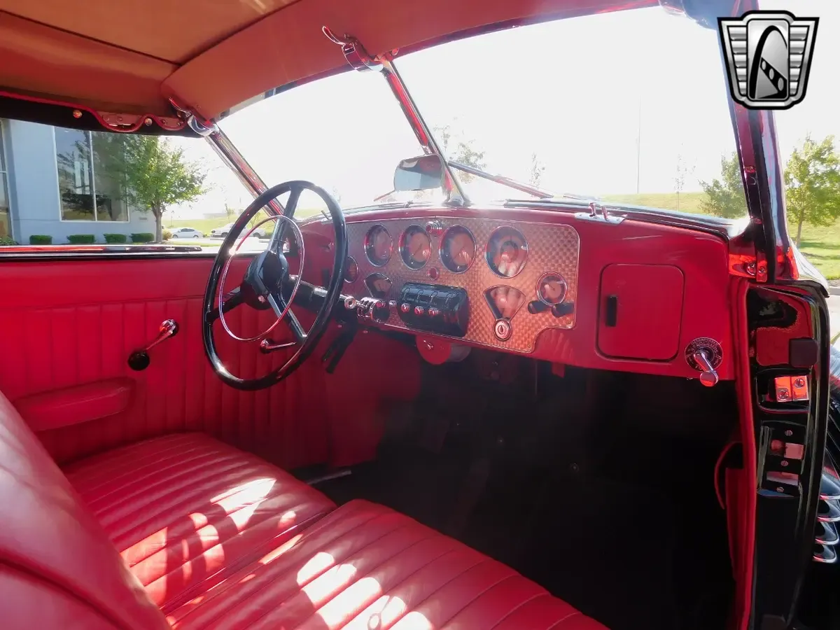 Carousel Image 25