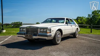 1985 Cadillac Seville photo 6