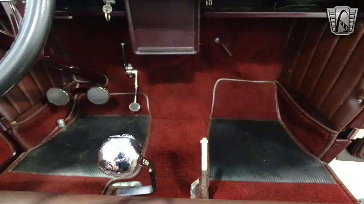 Carousel Image 18