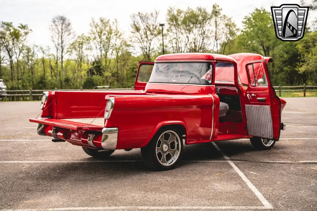 Carousel Image 19