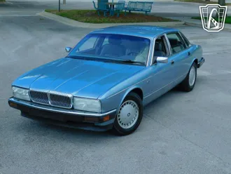 1991 Jaguar XJ6 photo 4