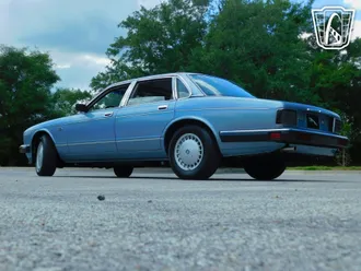 1991 Jaguar XJ6 photo 7