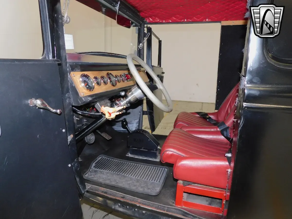 Carousel Image 6