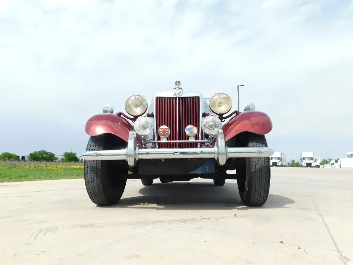 Carousel Image 9