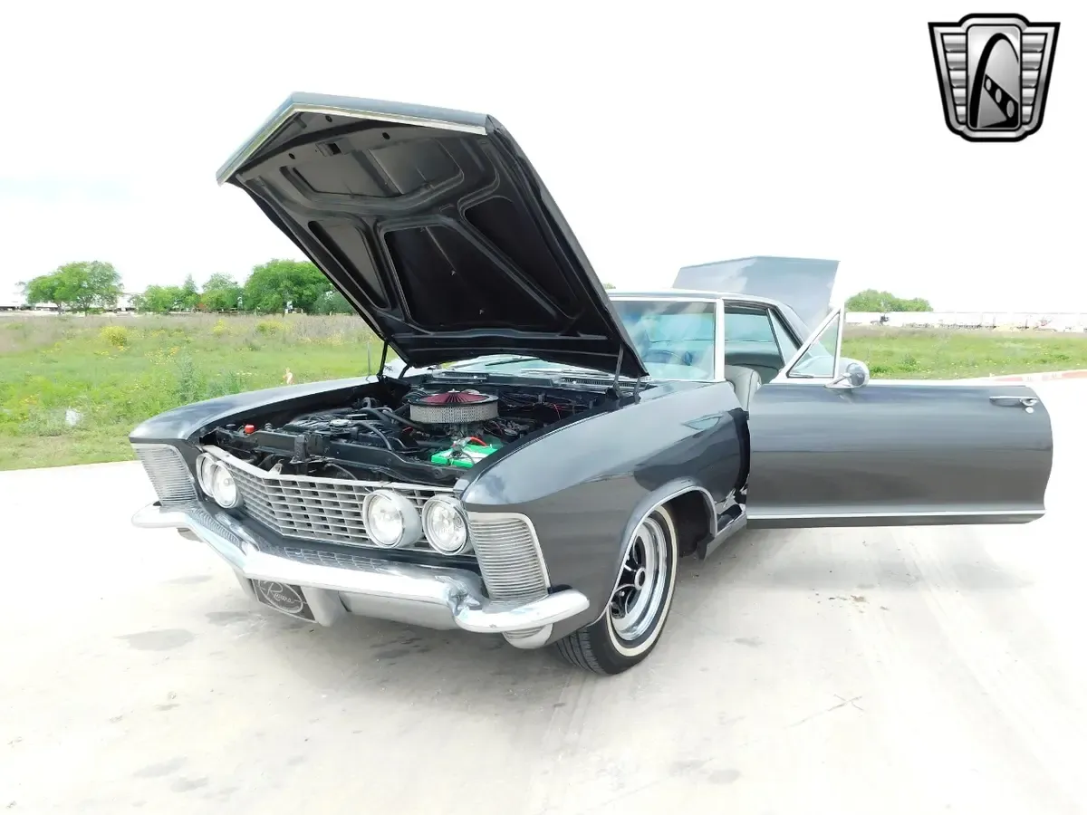 Carousel Image 10
