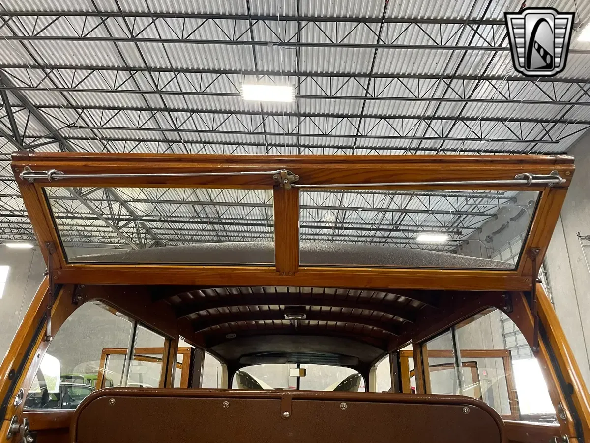 Carousel Image 11