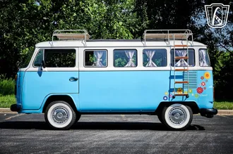 1990 Volkswagen Bus photo 6