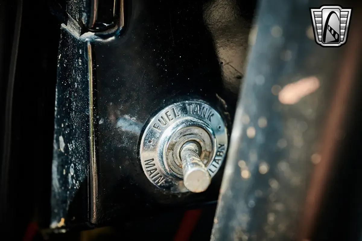 Carousel Image 12