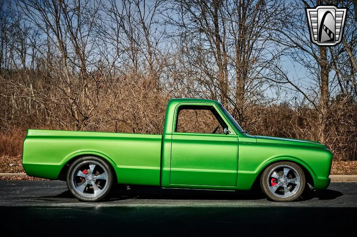 Carousel Image 7