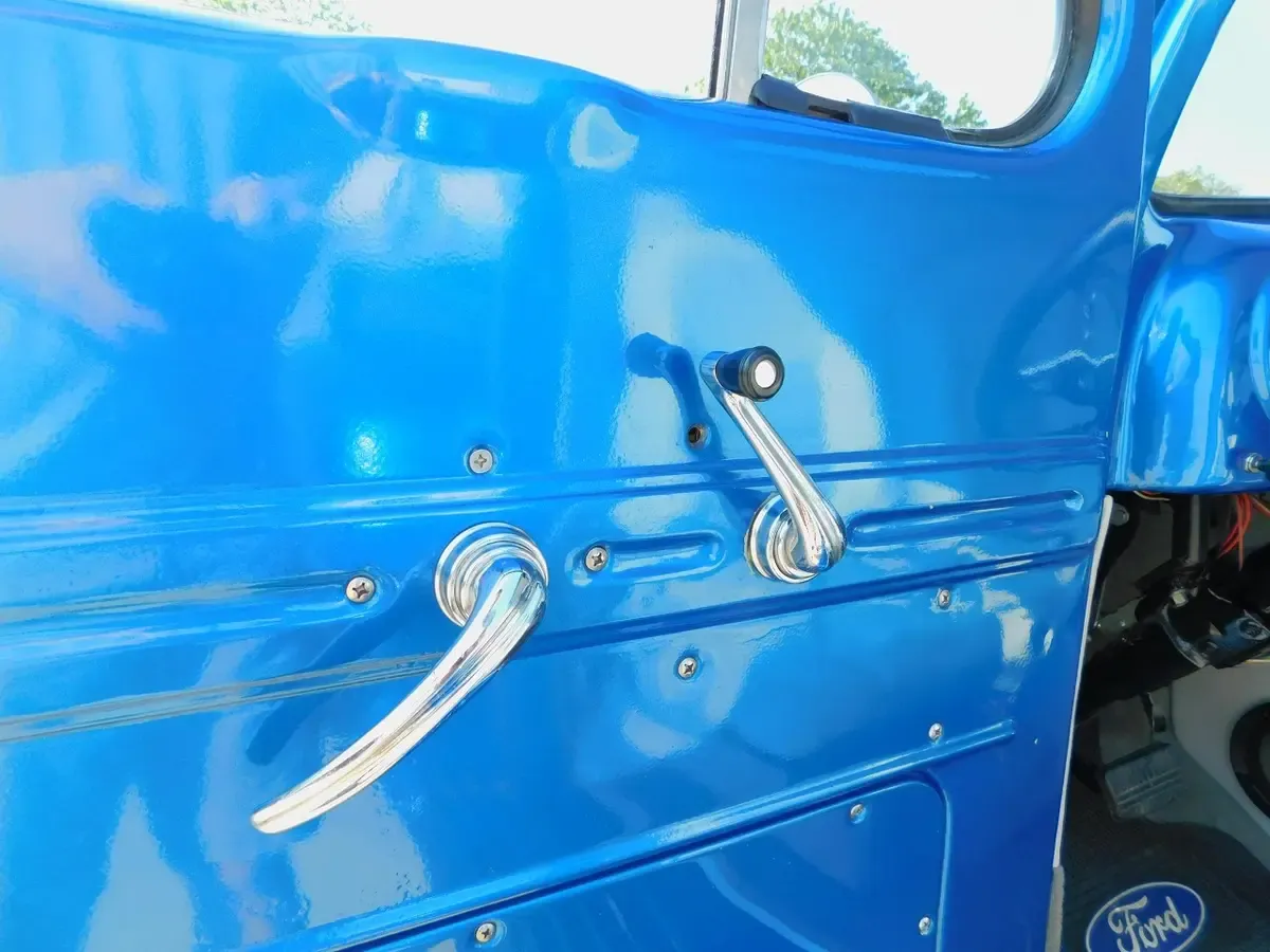Carousel Image 13