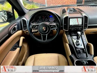 Cayenne 12