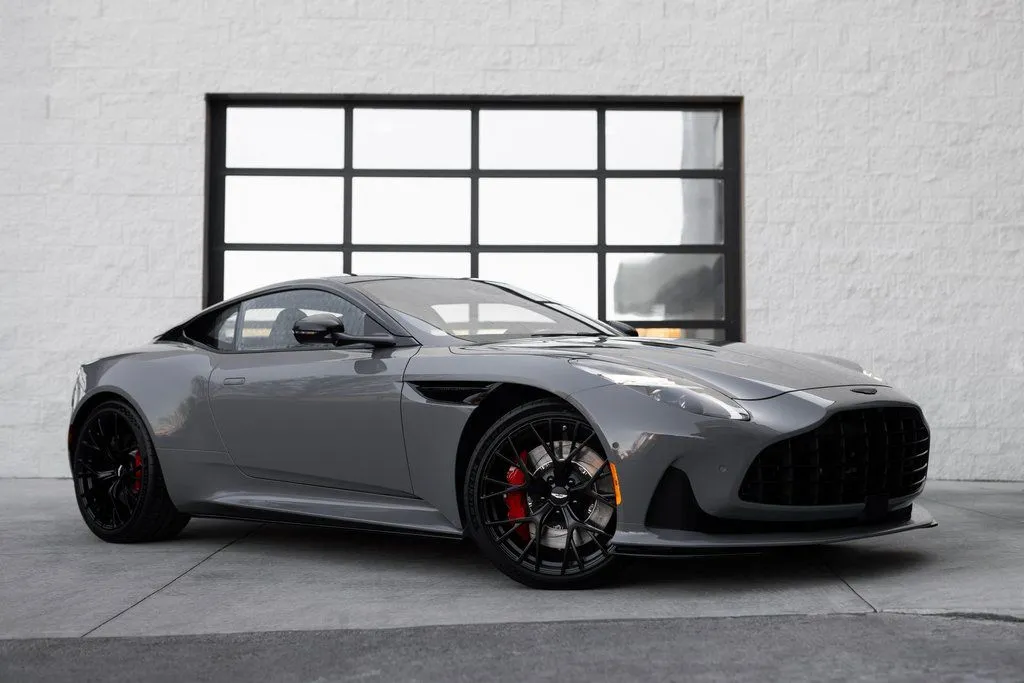 2025 Aston Martin DB12