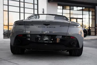 2025 Aston Martin DB12 photo 7