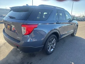 2021 Ford Explorer photo 3